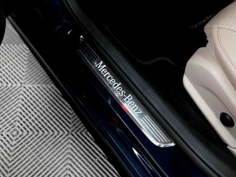 Used 2019 Mercedes-Benz E 450 4MATIC Wagon image 36