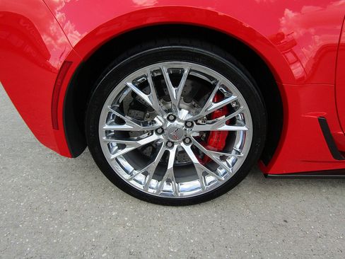 Used 2019 Chevrolet Corvette Z06 RWD image 23