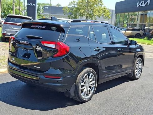 Used 2023 GMC Terrain Denali w/ Denali Premium Package AWD/4WD image 6