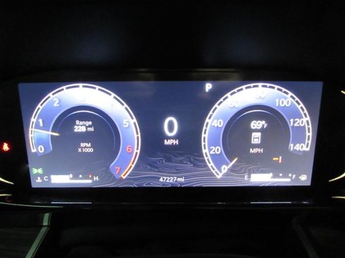 Used 2023 Jeep Wagoneer L Series III w/ Premium Group I AWD/4WD image 29