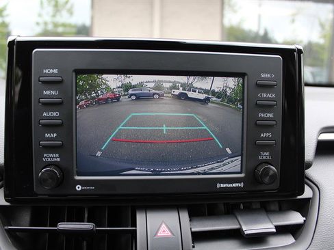 Used 2022 Toyota RAV4 XLE AWD/4WD image 11