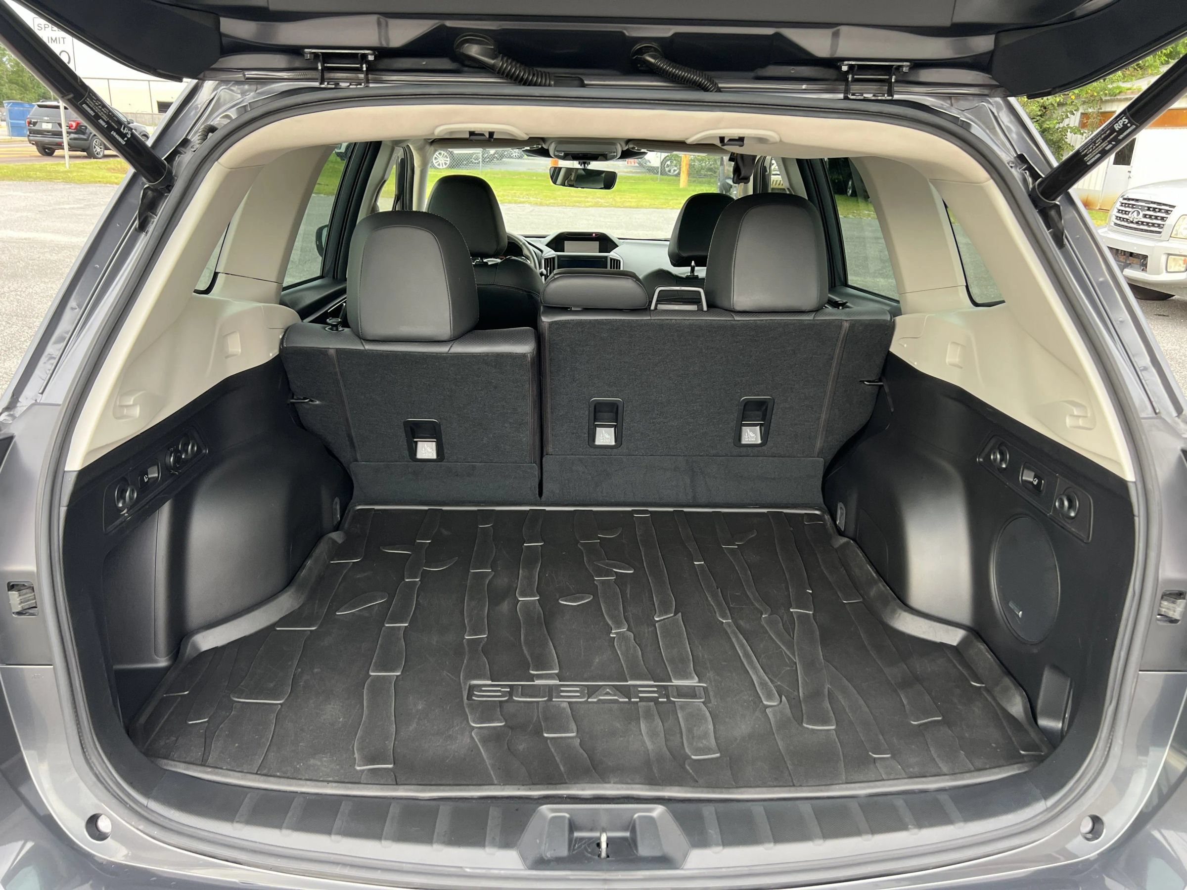 Used 2023 Subaru Forester Touring AWD/4WD image 18