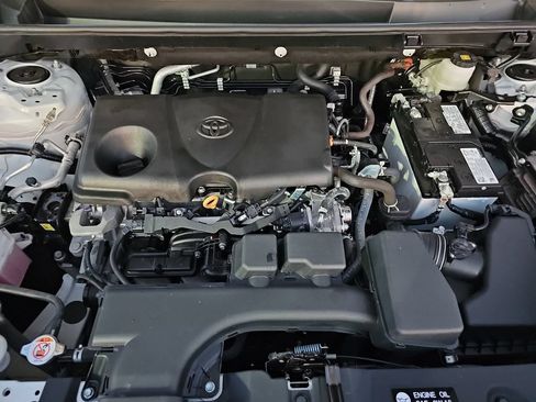 Used 2024 Toyota RAV4 LE AWD/4WD image 30