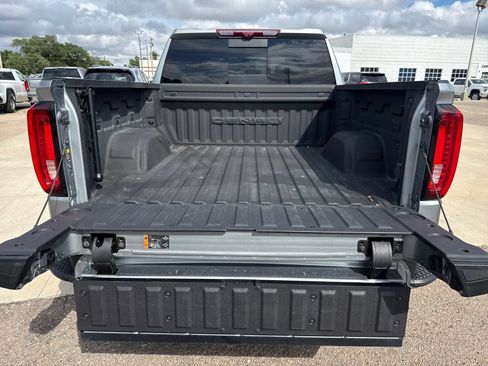 Used 2023 GMC Sierra 1500 Denali w/ Denali Reserve Package AWD/4WD image 28
