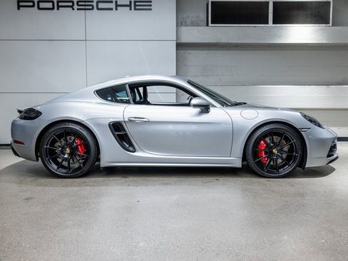 Certified 2024 Porsche 718 Cayman GTS image 9