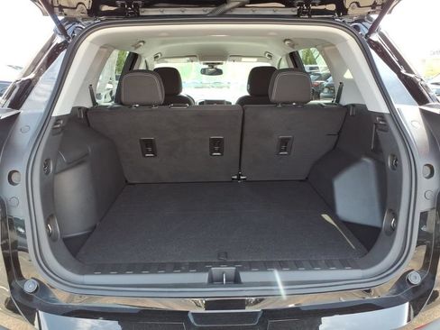 Certified 2023 GMC Terrain SLE FWD image 11