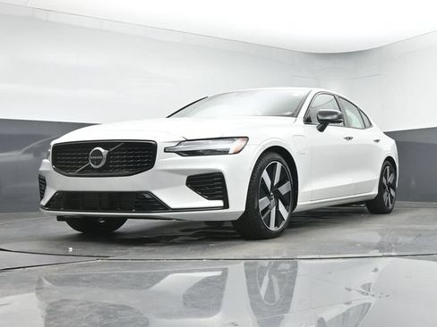 Used 2024 Volvo S60 T8 Plus w/ Protection Package Premier AWD/4WD image 32