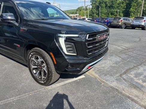 New 2026 GMC Yukon AT4 Ultimate w/ LPO, Floor Liner Package AWD/4WD image 6