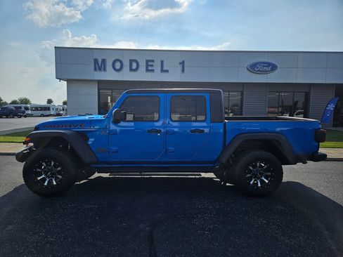 Used 2021 Jeep Gladiator Mojave w/ Dual Top Group AWD/4WD image 1