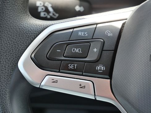 Used 2022 Volkswagen Tiguan S AWD/4WD image 32