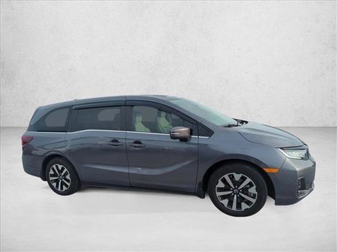 Used 2025 Honda Odyssey EX-L image 4