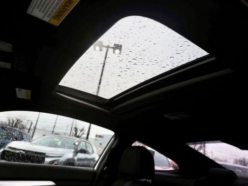 Used 2020 Honda Civic EX image 4