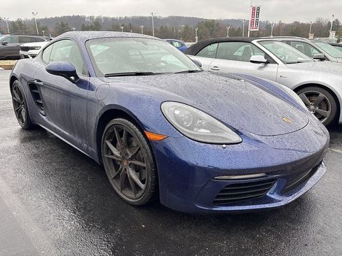 Used 2025 Porsche 718 Cayman image 3