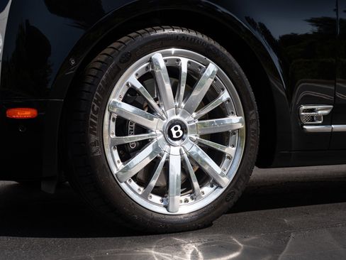 Used 2014 Bentley Mulsanne RWD image 22