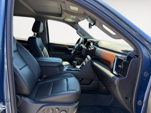 Used 2025 GMC Sierra 1500 Denali w/ Technology Package AWD/4WD image 19