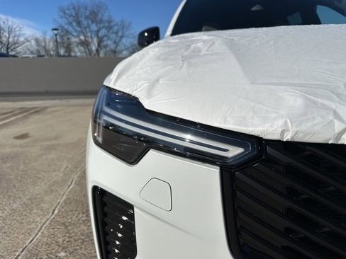 New 2026 Volvo XC90 B6 Ultra image 10