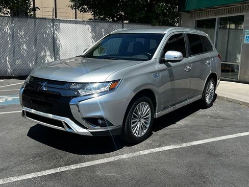 Used 2019 Mitsubishi Outlander SEL AWD/4WD image 3
