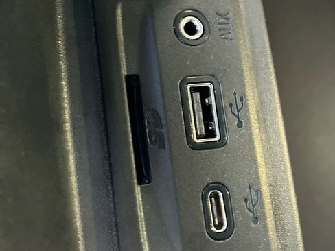 Certified 2023 Chevrolet Silverado 2500 LT w/ Convenience Package image 35