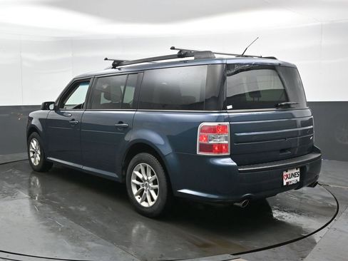 Used 2016 Ford Flex SE image 8