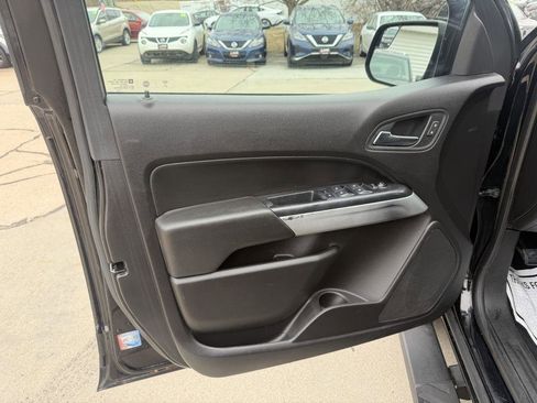 Used 2018 Chevrolet Colorado LT image 9