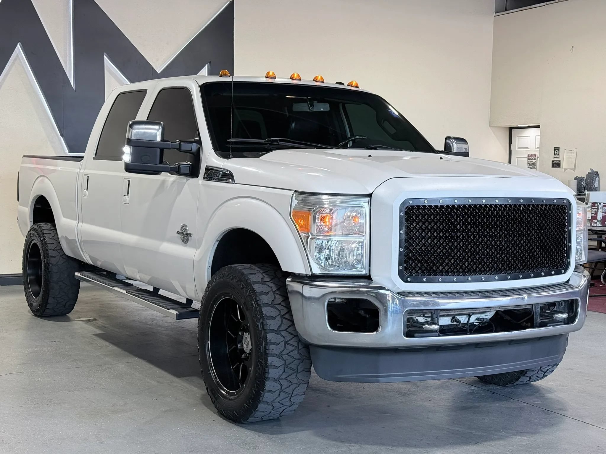 Used 2011 Ford F350 Lariat w/ Chrome Pkg AWD/4WD image 2