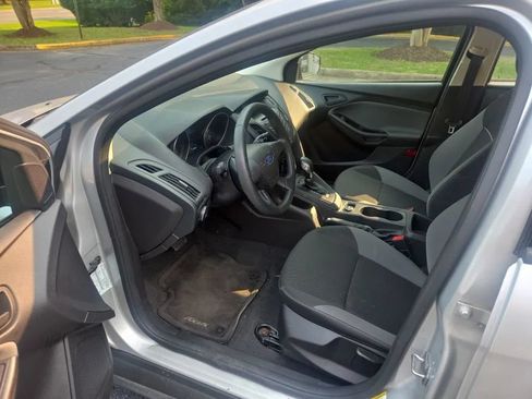 Used 2014 Ford Focus S FWD image 5