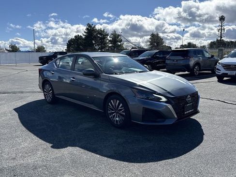 Used 2023 Nissan Altima 2.5 SV image 29