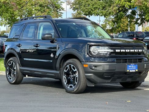 Certified 2023 Ford Bronco Sport Outer Banks w/ Tech Package image 9