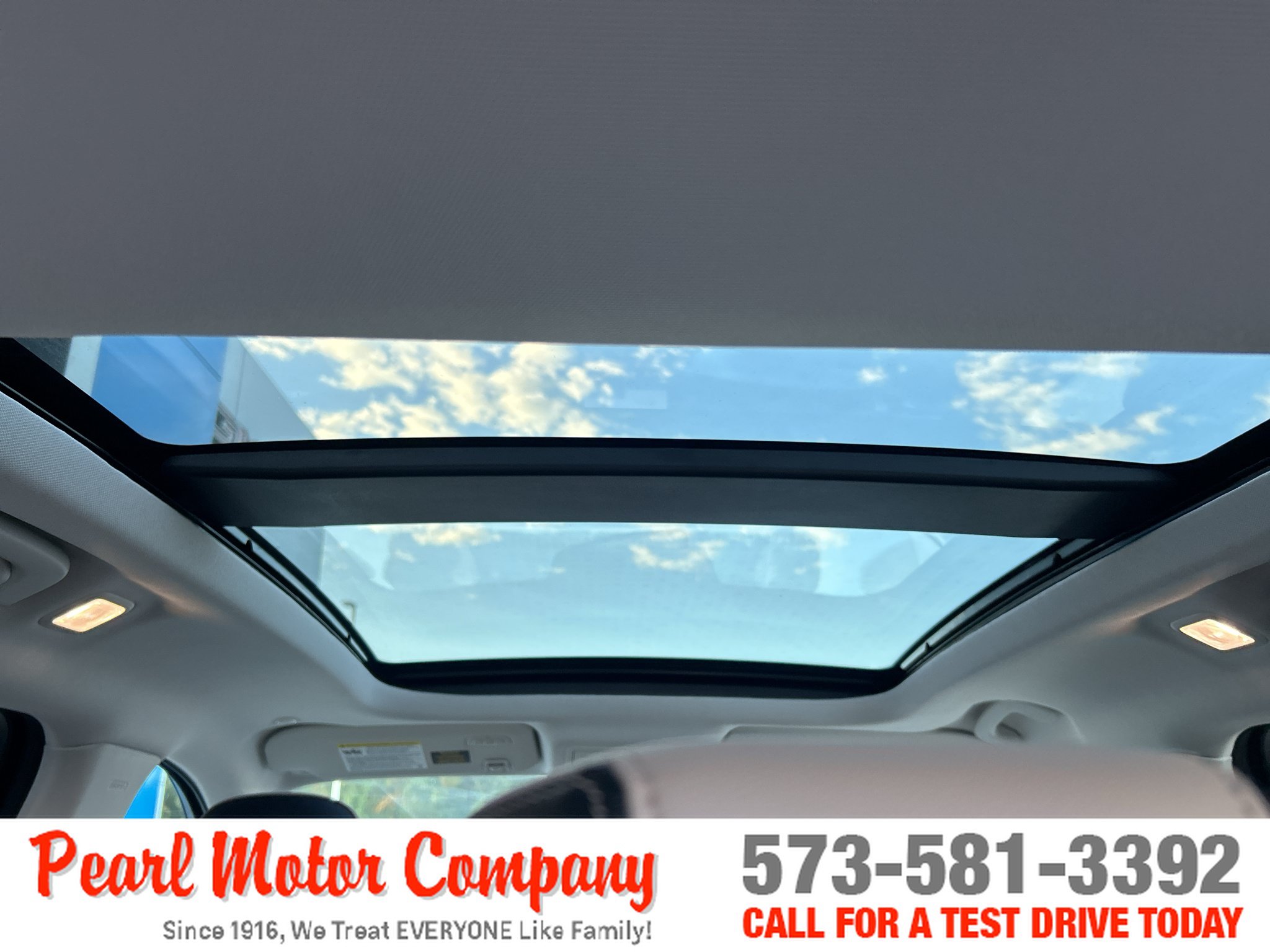 Used 2022 Ford Escape Titanium w/ Class II Trailer Tow Package AWD/4WD image 24
