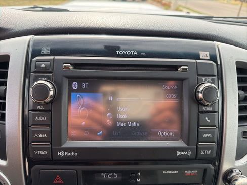 Used 2013 Toyota Tacoma 4x4 Double Cab w/ TRD Sport Pkg image 28