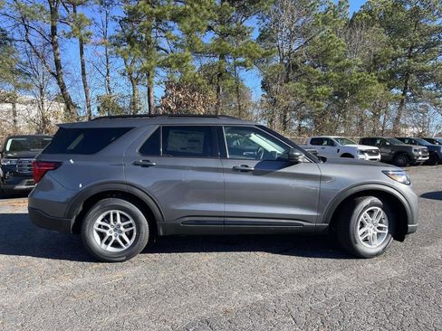 New 2026 Ford Explorer Active w/ Active Comfort Package RWD image 2