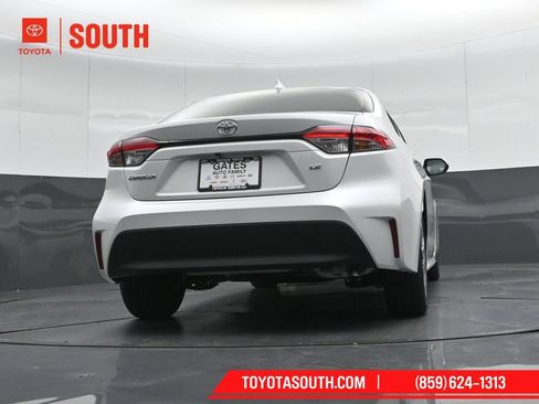 Used 2026 Toyota Corolla LE FWD image 34