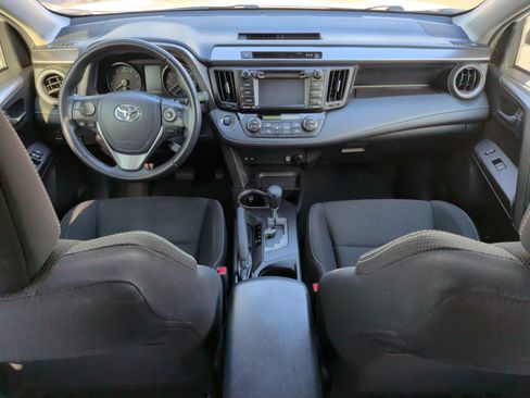 Used 2018 Toyota RAV4 XLE w/ Plus Extra Value Package FWD image 30