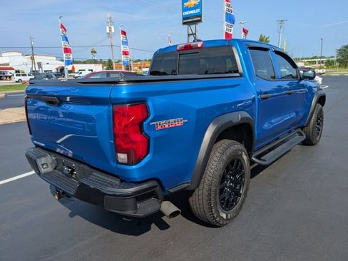 Used 2024 Chevrolet Colorado Trail Boss AWD/4WD image 5