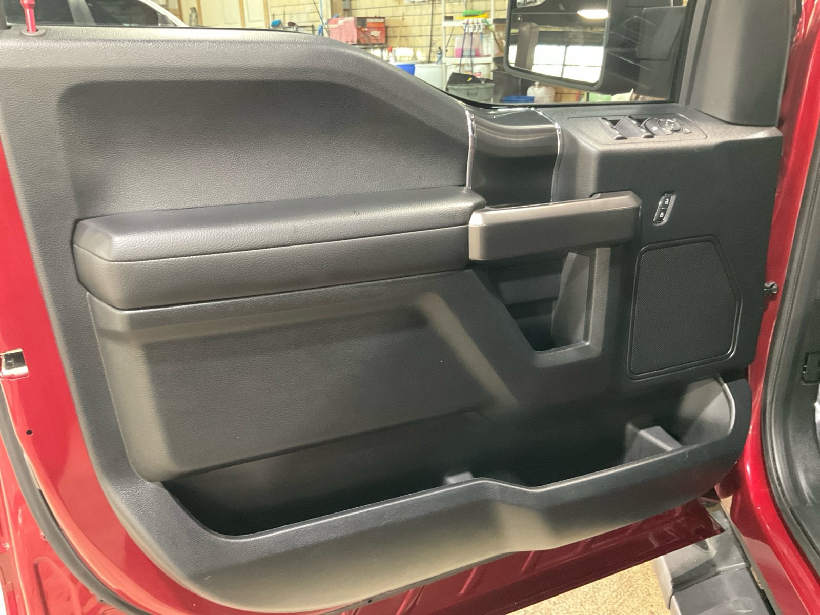 Used 2019 Ford F150 XLT w/ Equipment Group 302A Luxury AWD/4WD image 26