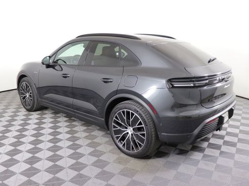 Used 2024 Porsche Macan 4 Electric image 3