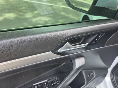 Used 2019 Volkswagen Jetta SE FWD image 16