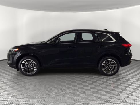 Certified 2025 Audi Q5 Premium w/ Premium Plus AWD/4WD image 2