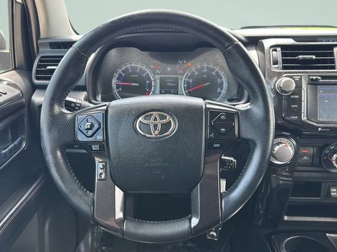 Used 2019 Toyota 4Runner TRD Off-Road AWD/4WD image 18