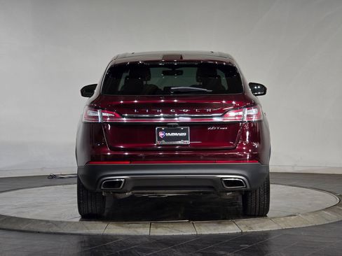 Used 2019 Lincoln Nautilus Reserve w/ Driver Assistance Package image 8