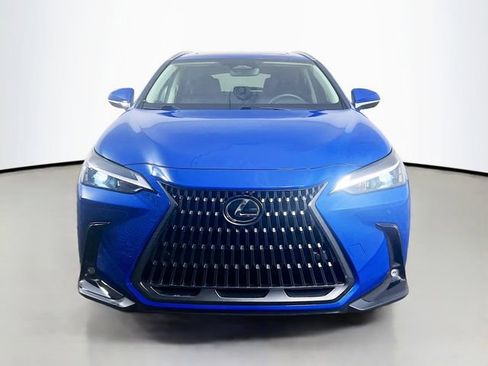 Used 2025 Lexus NX 250 FWD w/ Towing Package (2000 Lbs) image 2