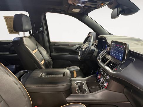 Used 2023 GMC Yukon AT4 w/ AT4 Premium Package AWD/4WD image 16