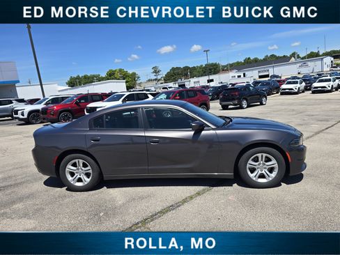 Used 2021 Dodge Charger SXT w/ Leather Interior Group RWD image 2