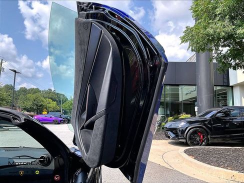 Used 2026 McLaren 750S Spider RWD image 19