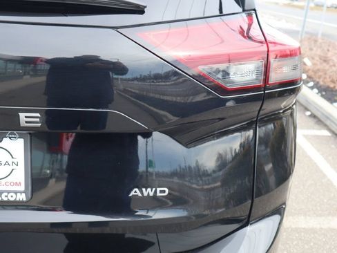 Certified 2025 Nissan Rogue SV AWD/4WD image 33