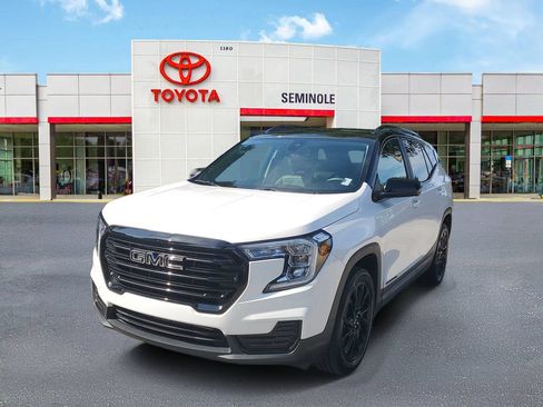Used 2023 GMC Terrain SLE w/ Driver Convenience Package FWD image 1