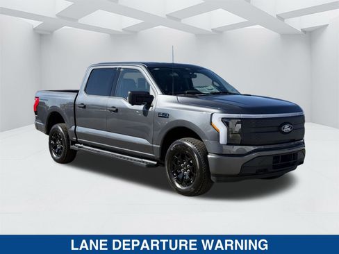 New 2025 Ford F150 Lightning XLT image 2