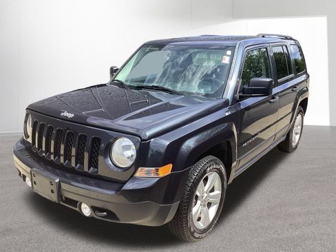 Used 2014 Jeep Patriot Sport AWD/4WD image 19