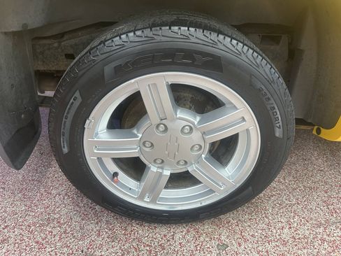 Used 2004 Chevrolet Colorado LS RWD image 19