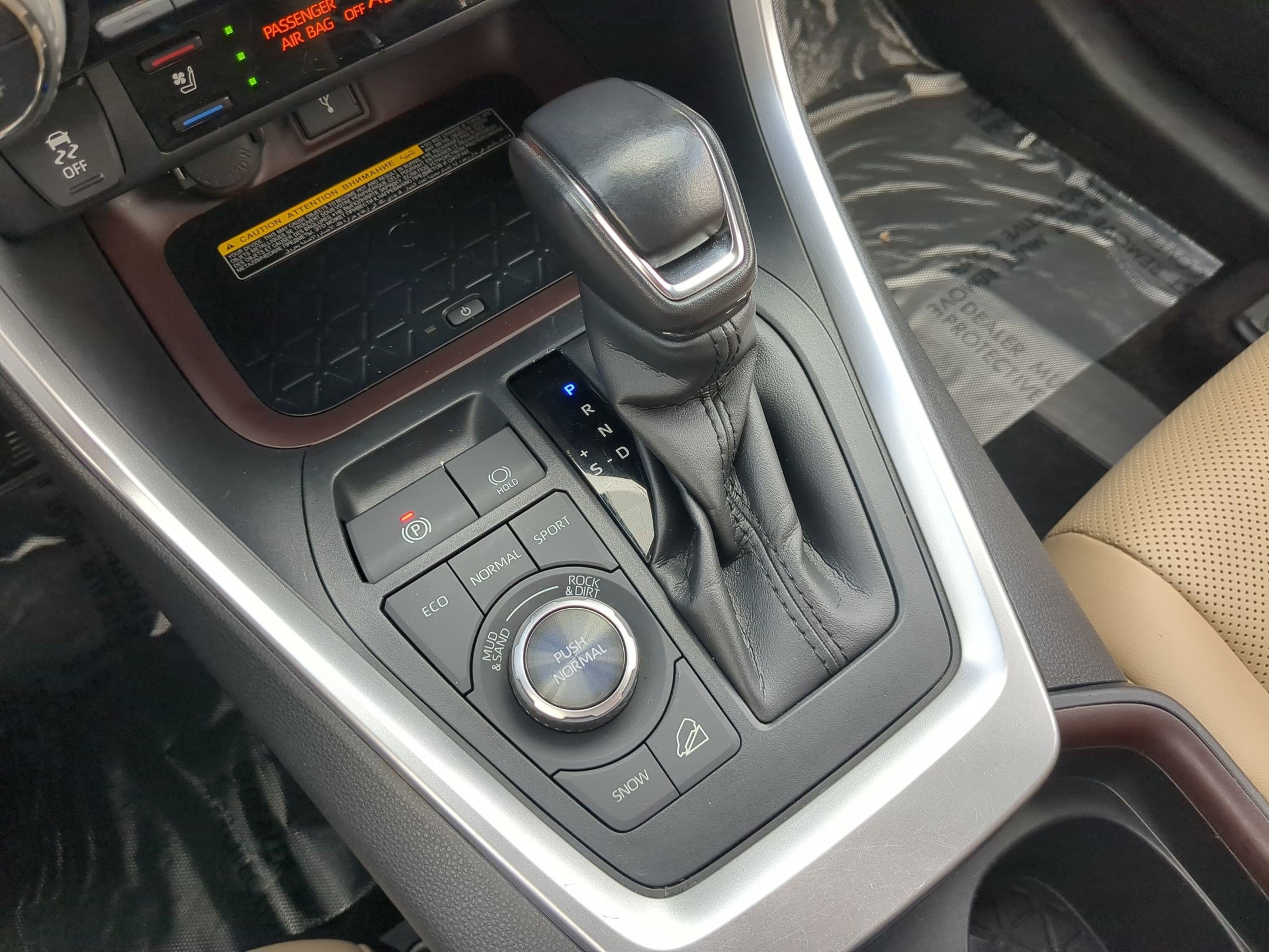 Used 2021 Toyota RAV4 Limited AWD/4WD image 24